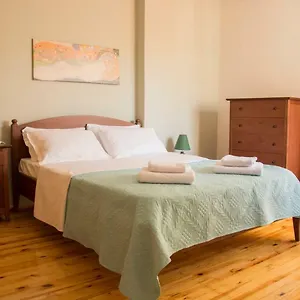 julies-sunshine.hotels-of-thessaloniki.com/