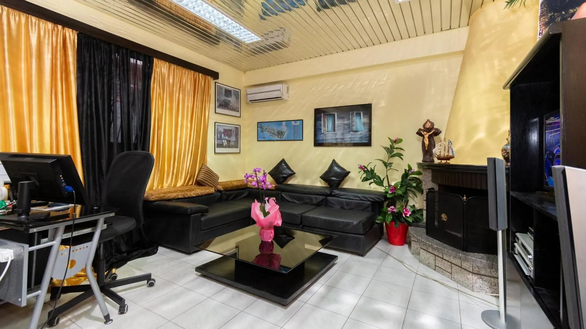Hotel Petunia نيوس مارماراس